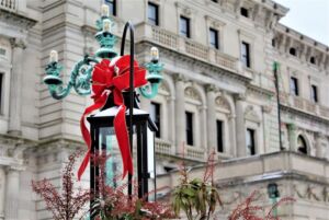 Weihnachtliche Laterne Credit Tim Walsh